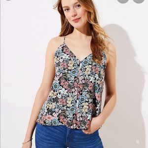 LOFT Plus Bouquet Covered Button Strappy Cami. NWT. Black floral. 22w.